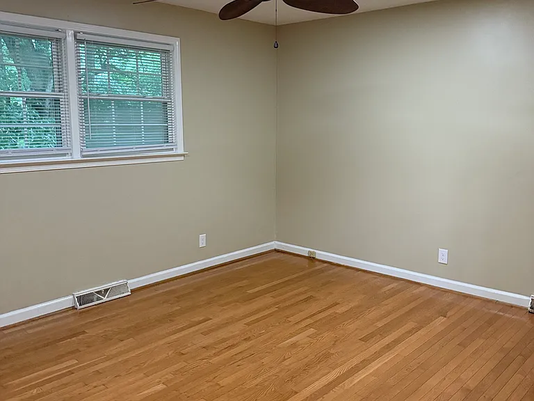 1706 Indian Hills Rd — Photo 4