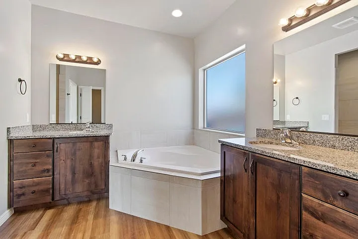 1706 E Honeycomb Dr — Photo 7