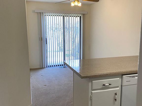 5th image of 879 Peach Leaf Dr