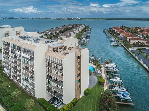 3rd image of 1591 Gulf Blvd APT 303S