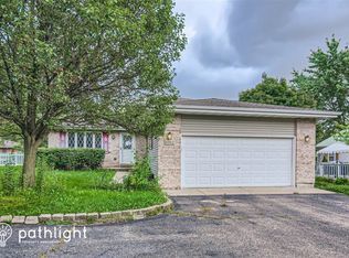 1012 N Cedar Rd, New Lenox, IL 60451