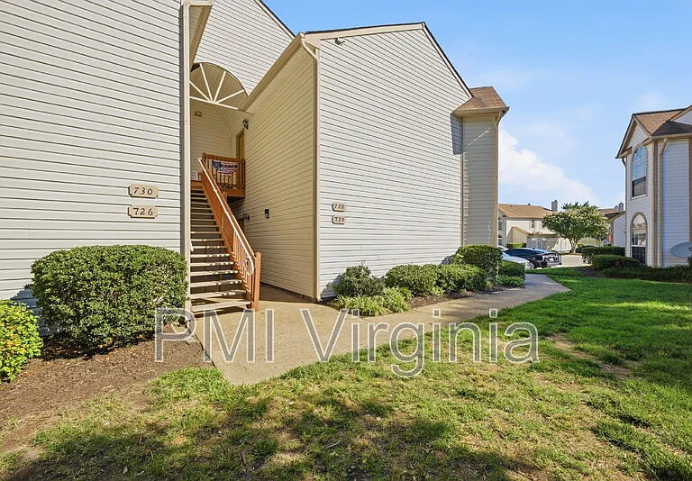 724 Harbor Springs Trl — Photo 24