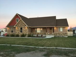 5908 S 5500 W, Hooper, UT 84315