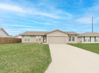 15542 Summerbrooke Ln, Roscoe, IL 61080