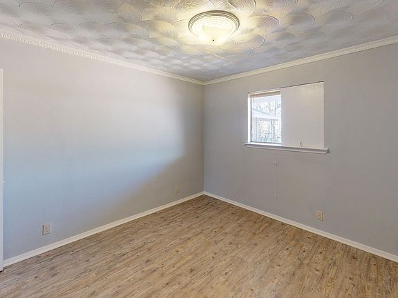 4th image of 5207 Columbia Ave APT 203