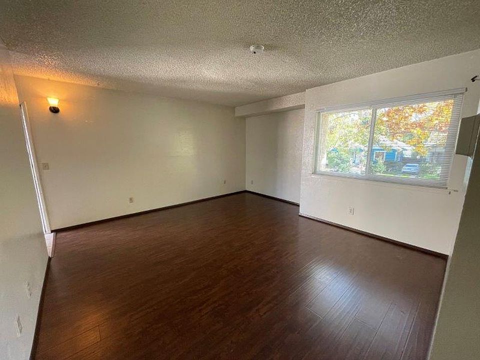 1st image of 2556 27th St APT 1