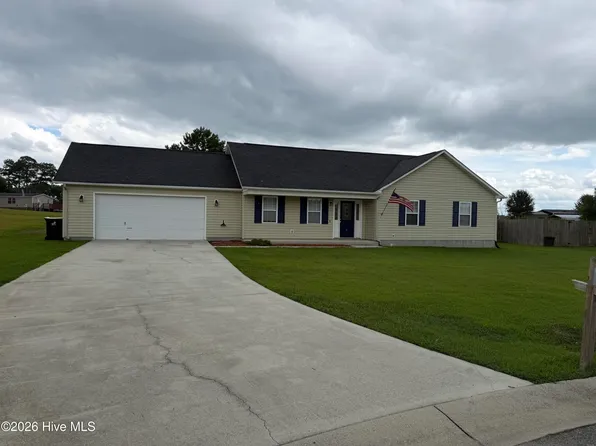 136 Annie Road, Richlands, NC 28574
