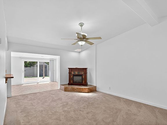 5th image of 2363 Judson St