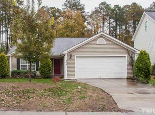 305 Braxman Ln, Holly Springs, NC 27540