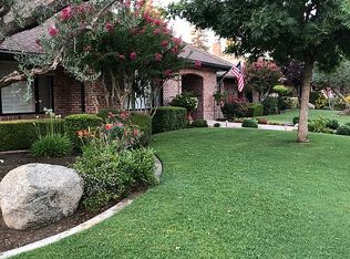 7712 Avenida Valedor, Bakersfield, CA 93309