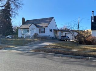742 10th St, Evanston, WY 82930
