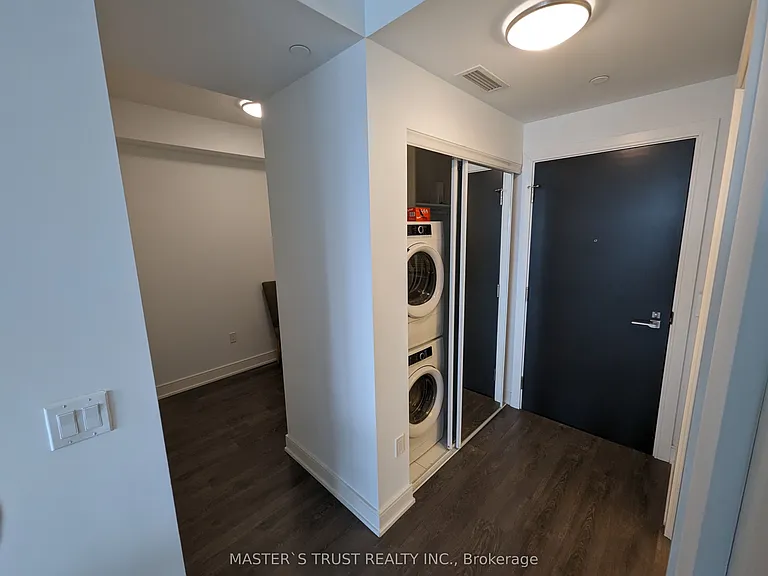 89 McGill St #2809 — Photo 4