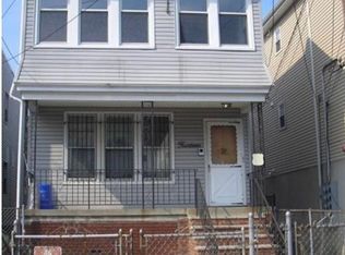 14 Edwin Pl, Newark, NJ 07112