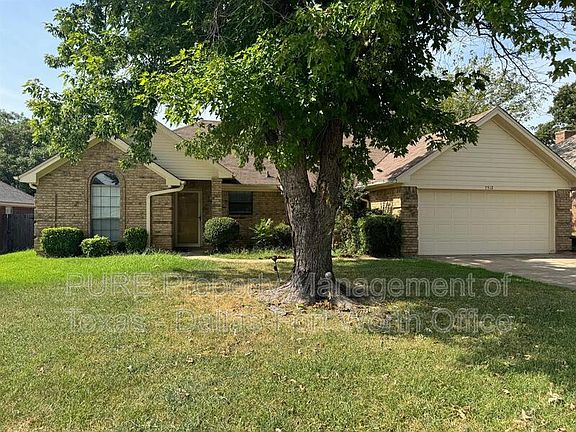 2nd image of 7512 Oak Park Dr Unit 7512