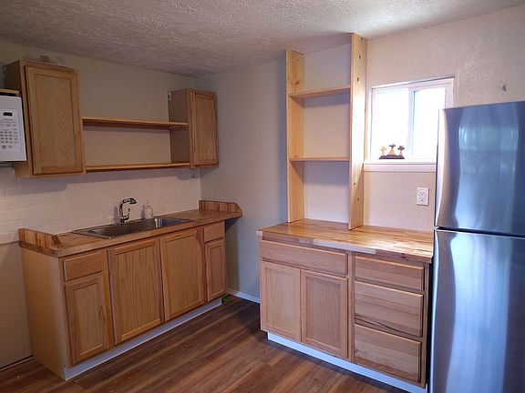 4th image of 602 S Woody Dr Unit A