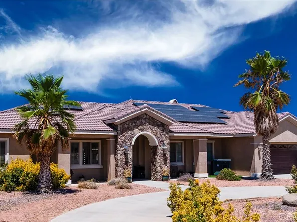 12252 Mesquite St, Oak Hills, CA 92344