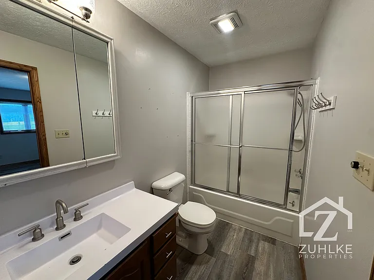 320 N Sunset St — Photo 10