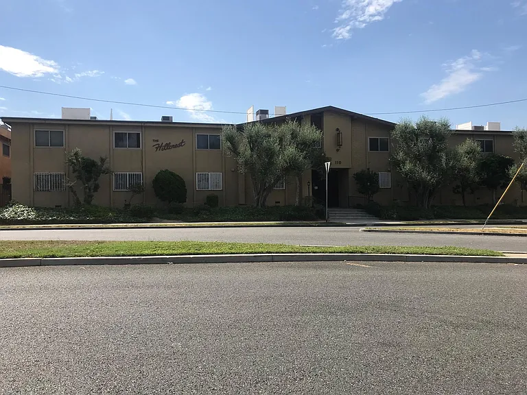 110 E Hillcrest Blvd #216 — Photo 30