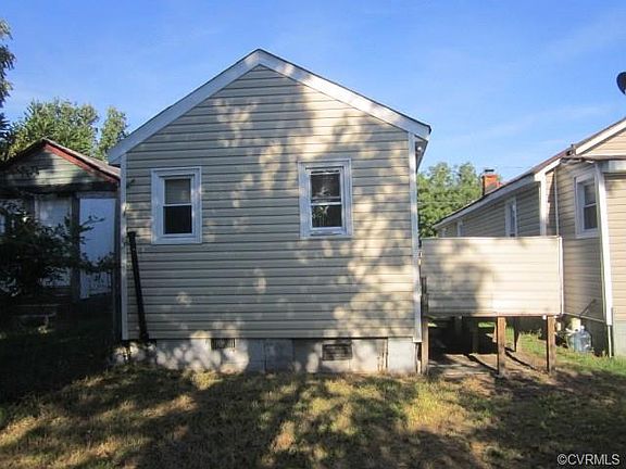 2nd image of 1116 St James St