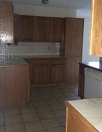 4th image of 11360 NW 31st Pl