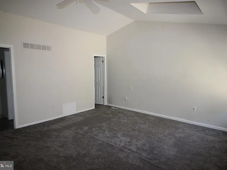 1632 McNelis Dr — Photo 11