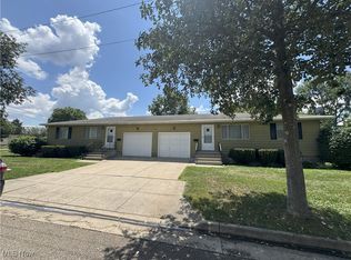 126 W Ralston Ave, Akron, OH 44301