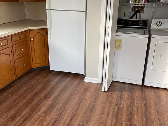 4th image of 4085 Vaughn St Floor 1