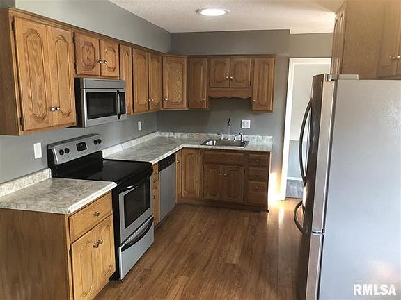 2nd image of 3307 5th Street Ct W