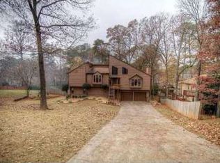 4922 Highpoint Dr NE, Marietta, GA 30066
