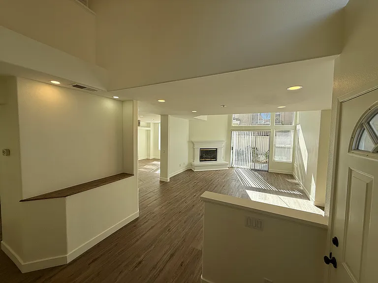 1828 Monserrat Way — Photo 54