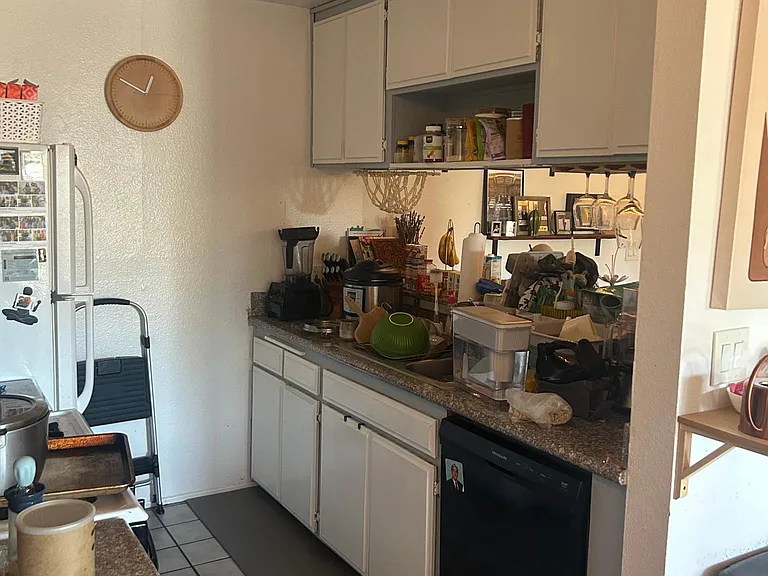 5320 Whitsett Ave #8 — Photo 28