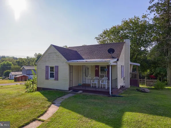 11 Poplar Ave, Temple, PA 19560