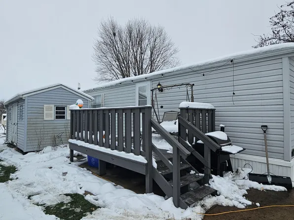 512 E 2nd St, Wilton, IA 52778