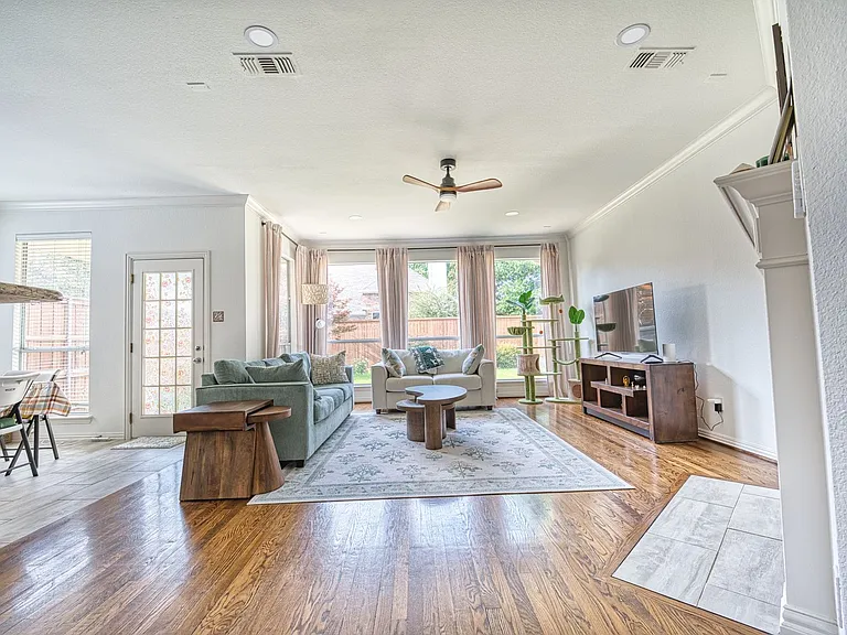 5513 Amber Way — Photo 4