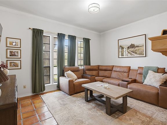 5th image of 4501 Stony Creek Dr