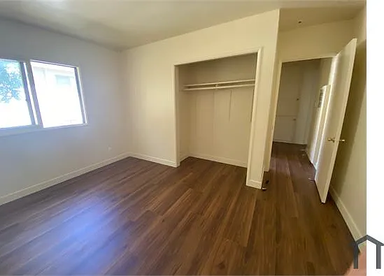 915 Glenway Dr #5 — Photo 2