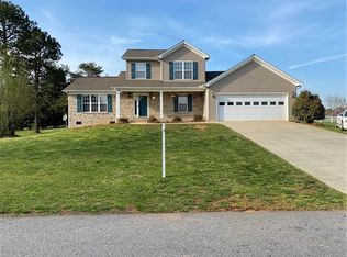25 Daniel Cir, Granite Falls, NC 28630
