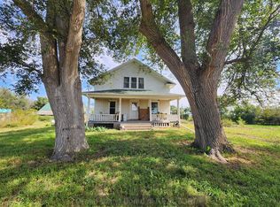 10713 S Burwick Rd, Wood River, NE 68883