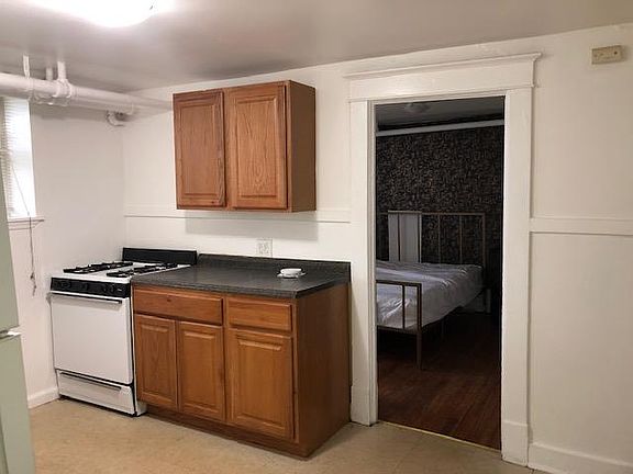 5th image of 901 Park Ave APT 3