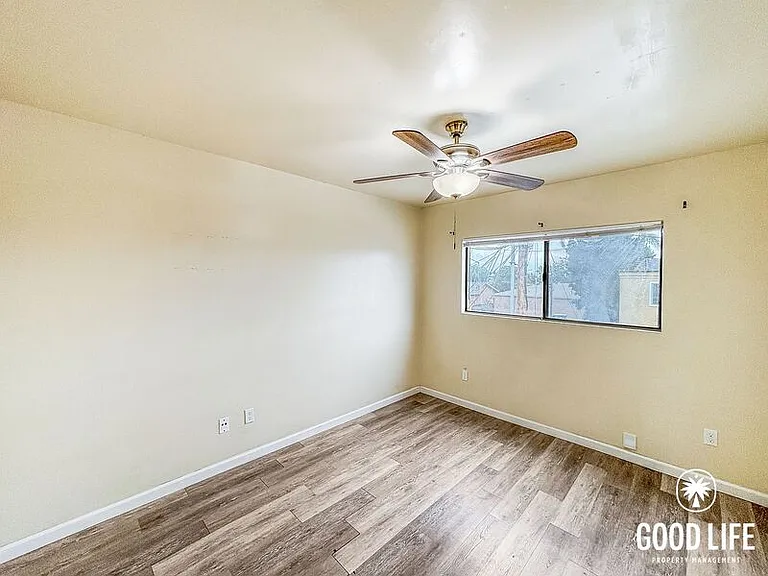 4379 McClintock St #B — Photo 12
