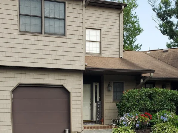 13 Hialeah, West Long Branch, NJ 07764
