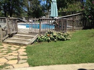 12200 Donahoo Rd, Kansas City, KS 66109