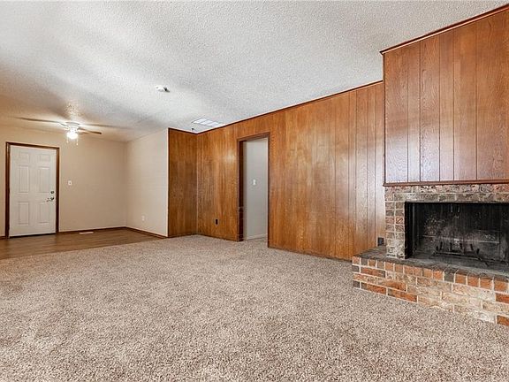 5th image of 1913 N Moulton Ct