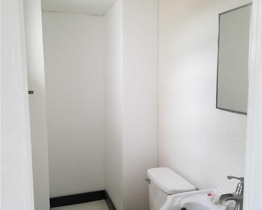 1st image of 2821 Brookhaven Ave