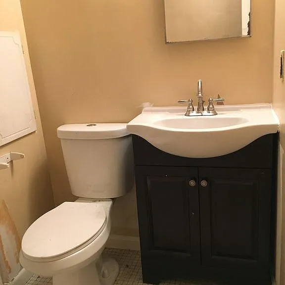 Full bathroom downstairs