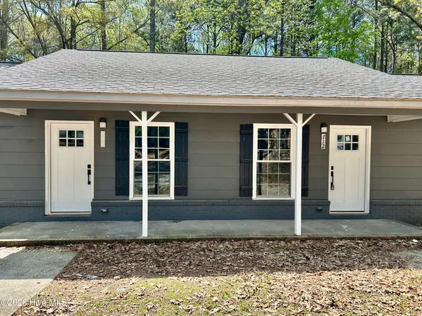 712 Pickett St, Rockingham, NC 28379
