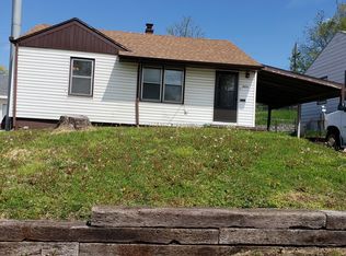 3634 Grover St, Omaha, NE 68105