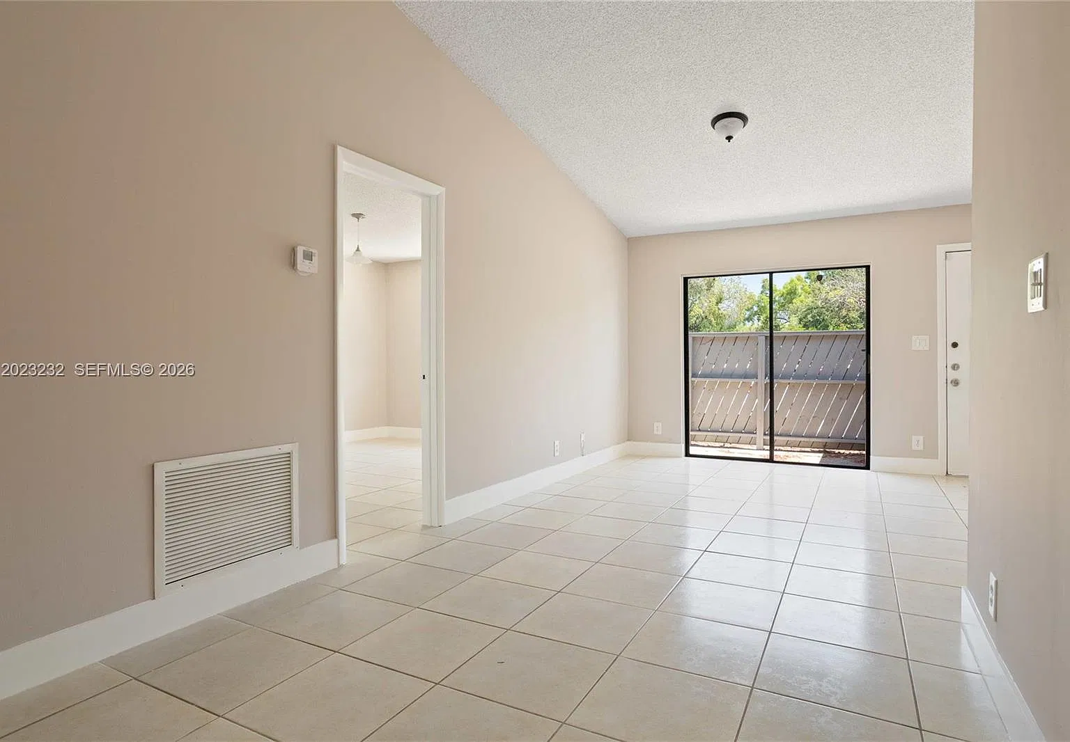 Nob Hill At Welleby Condo — Photo 1