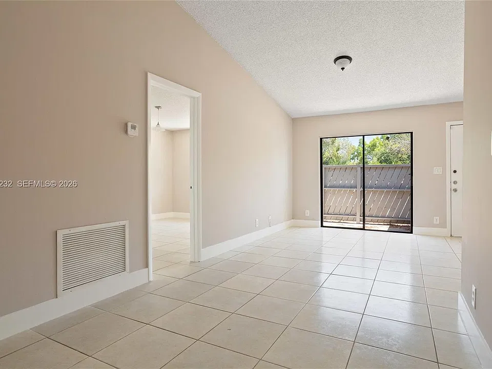 3633 NW 99th Ter #7B