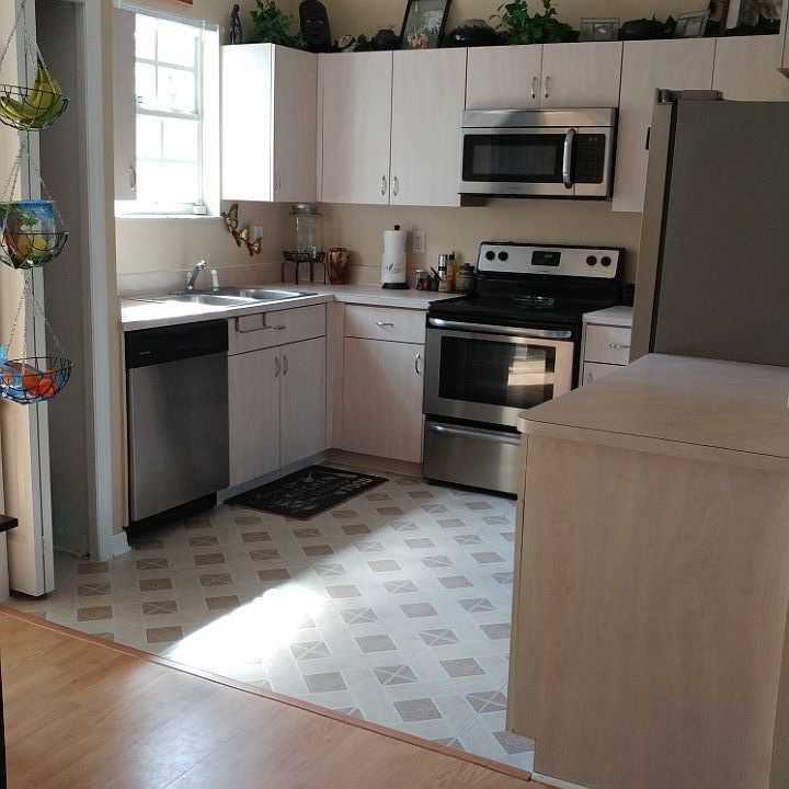 2nd image of 4229 Garden Ln